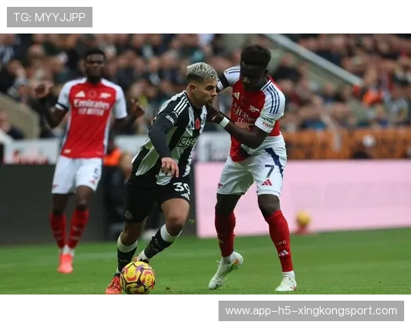 转会传闻升级,多方确认谈判进入白热化 转会传闻升级,多方确认谈判进入白热化