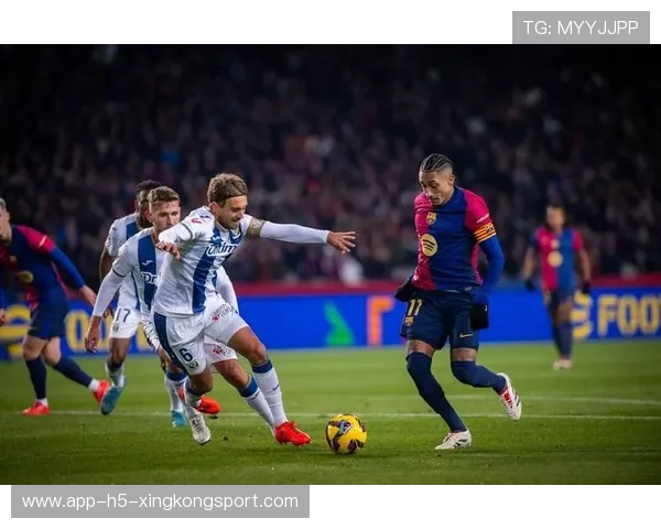 西甲巴萨中路精妙穿透,锋线再次奏响进球序章 西甲巴萨中路精妙穿透,锋线再次奏响进球序章