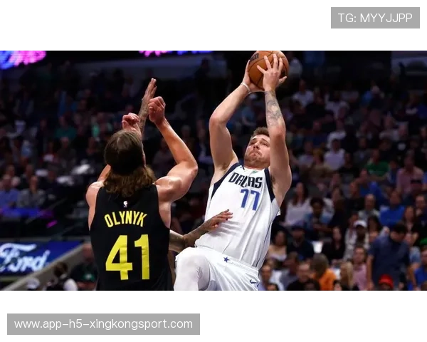 东契奇罚球稳稳命中，独行侠在第四节稳住领先